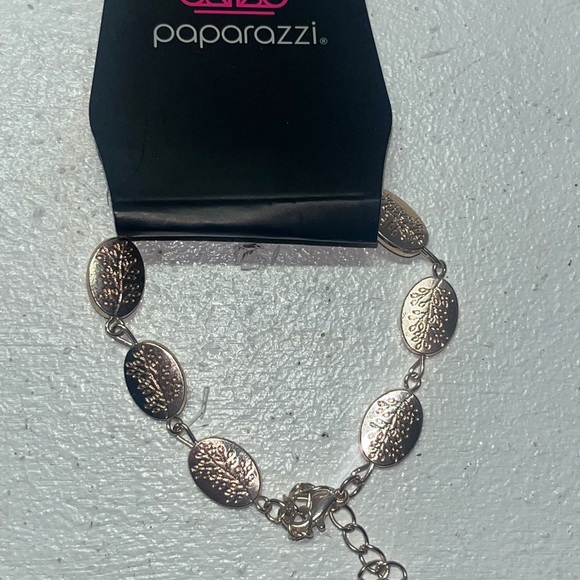Paparazzi Bracelet - Picture 2 of 3